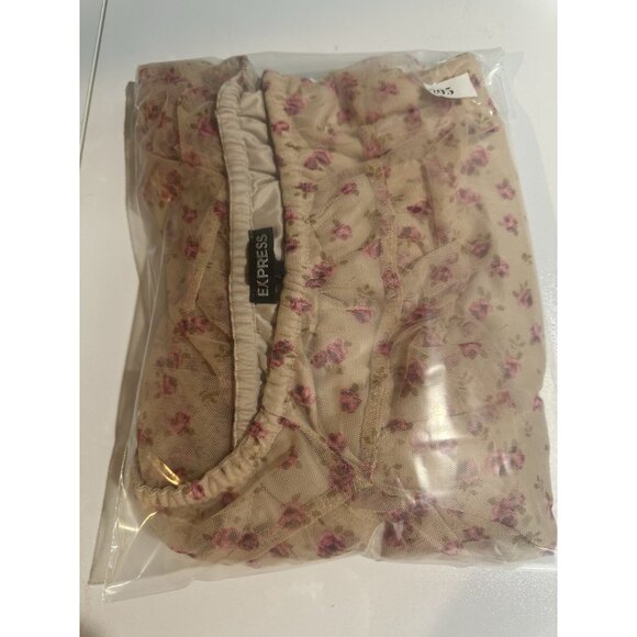 EXPRESS Sheer Tulle Ruffle Top Sz L Coquette Fairy Boho Romantic Rose Bud - Picture 9 of 9